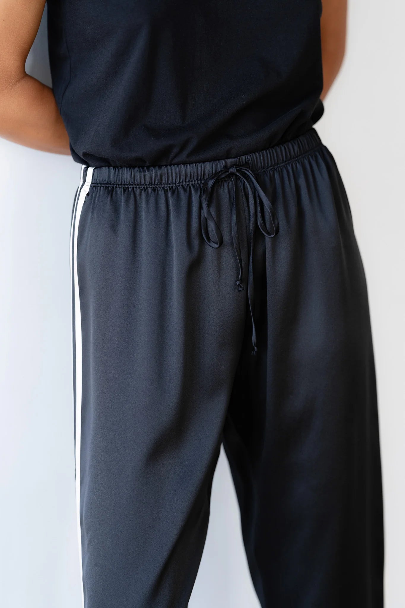 The Silk Stripe Crop Pant | Jet
