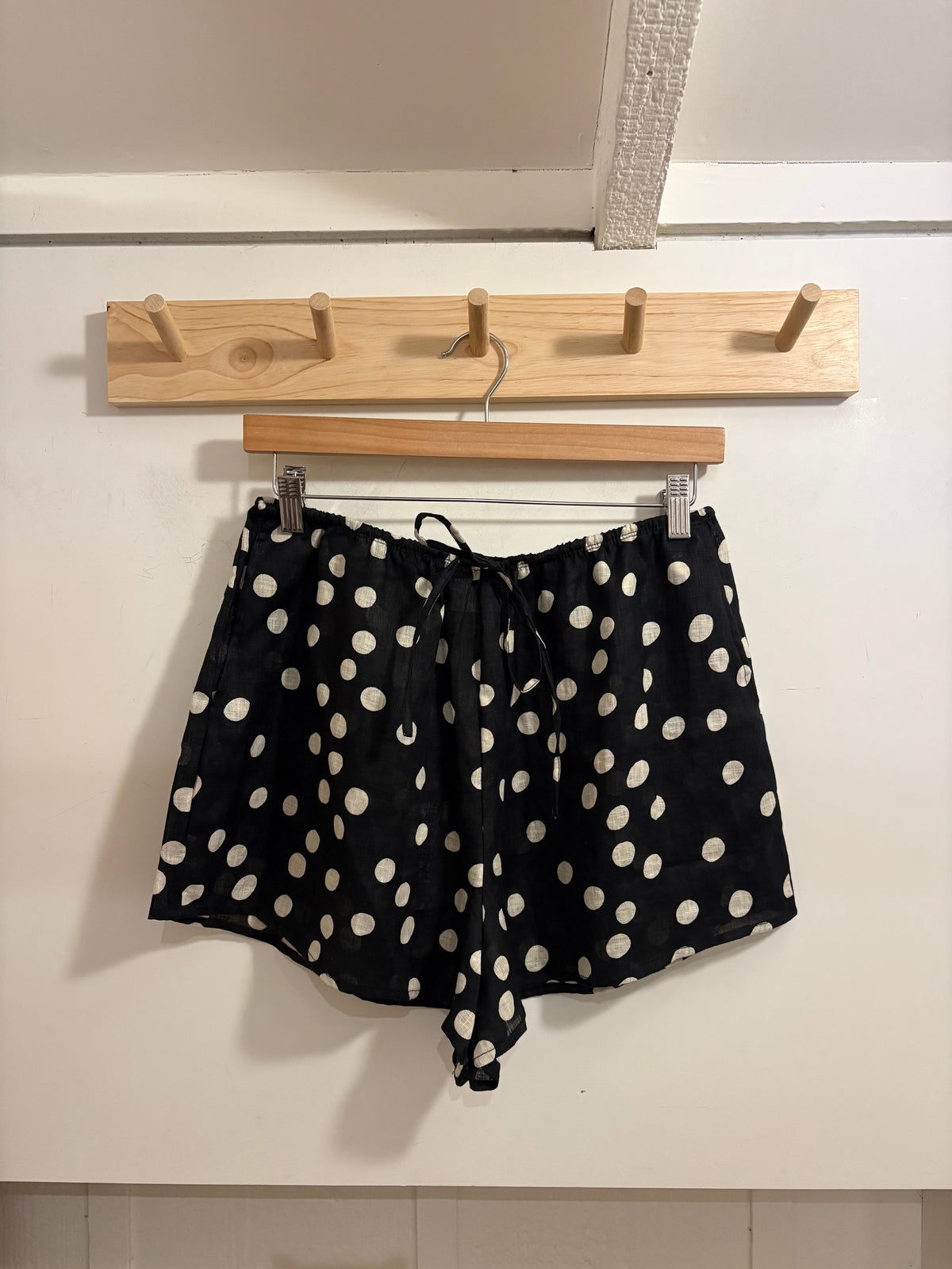 Faye Short | Noir Dot