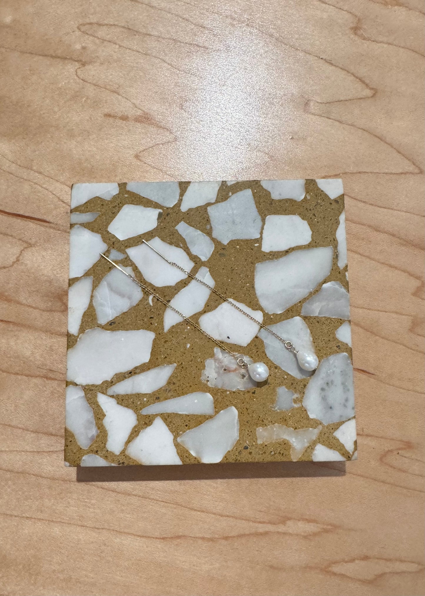 White Keshi threaders