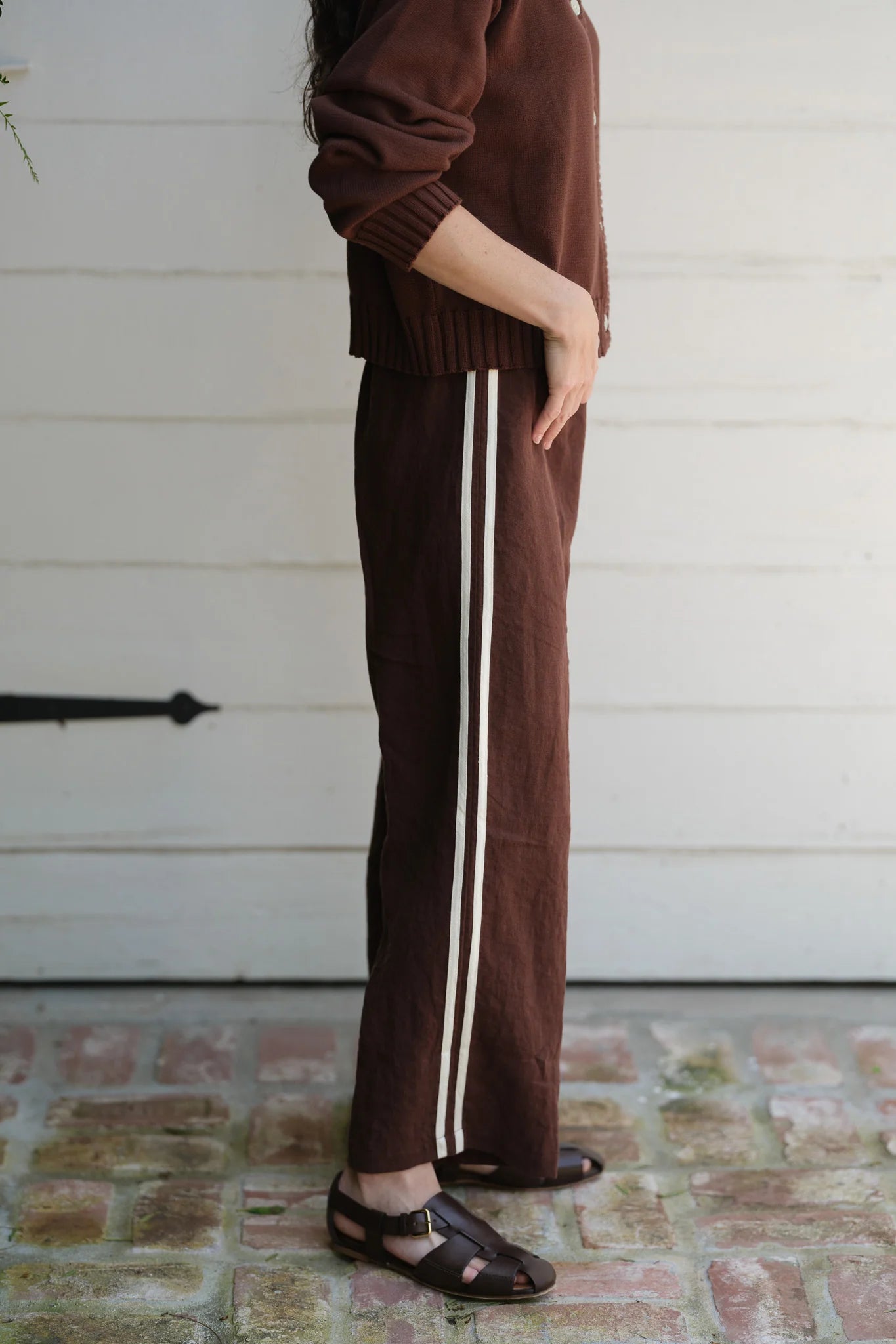 The Linen Stripe Crop Racer Pant | Espresso