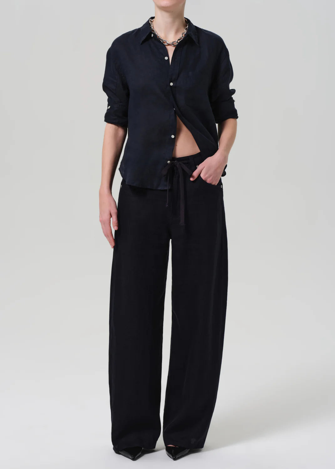 Brynn Drawstring Linen Trouser In True Navy