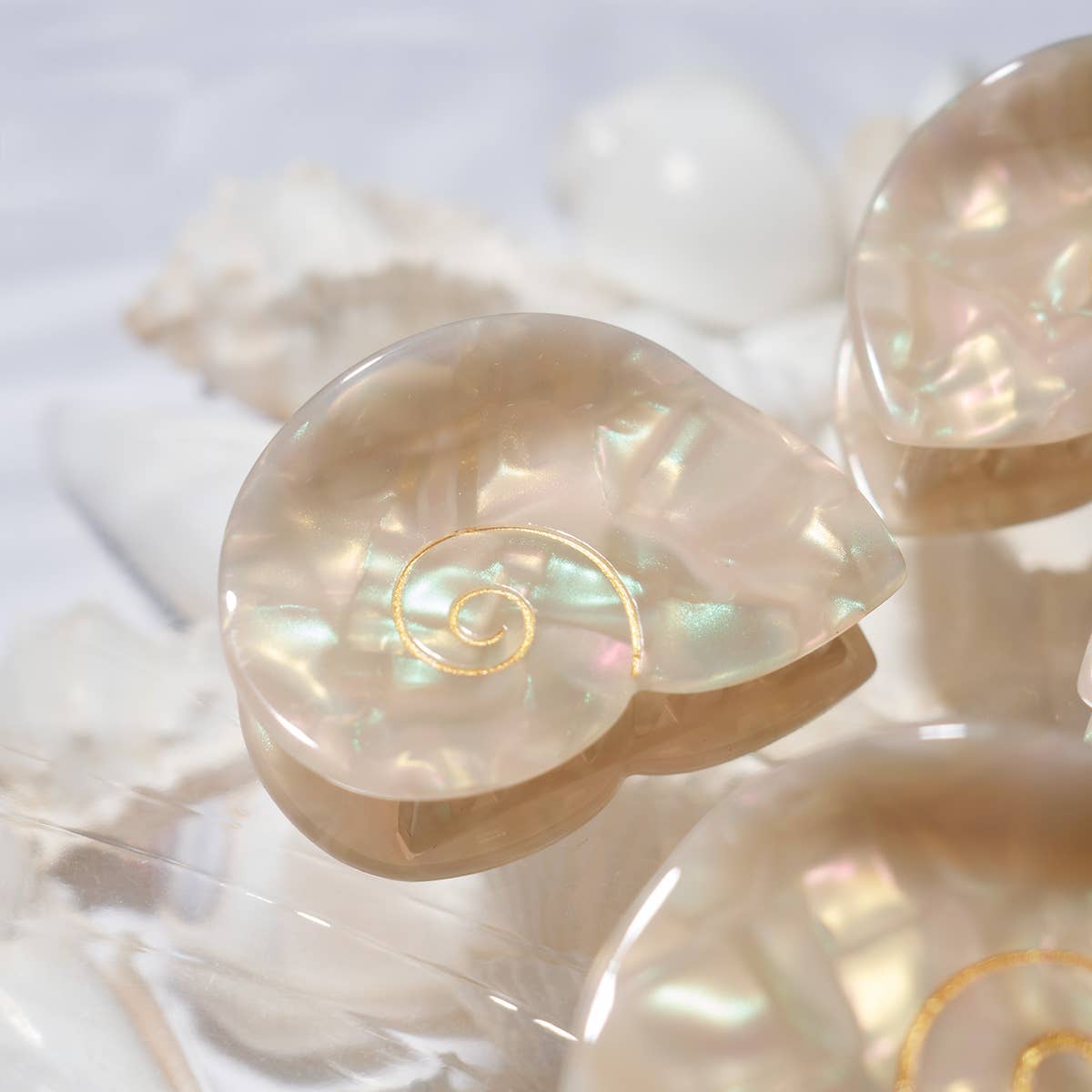 WINONA IRENE - Siren Claw - Sea Shell Acetate Mermaid Hair Clip