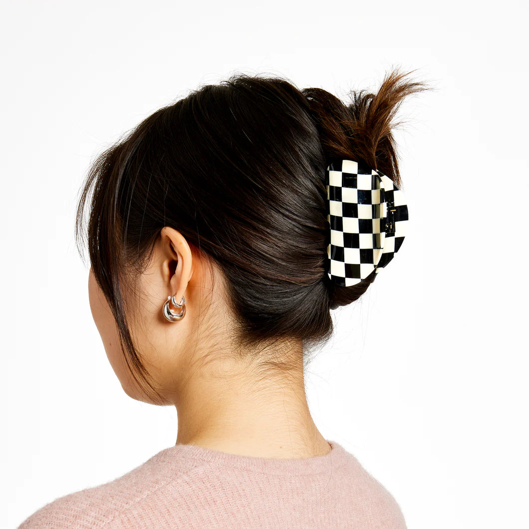 Checker Claw | Black & White