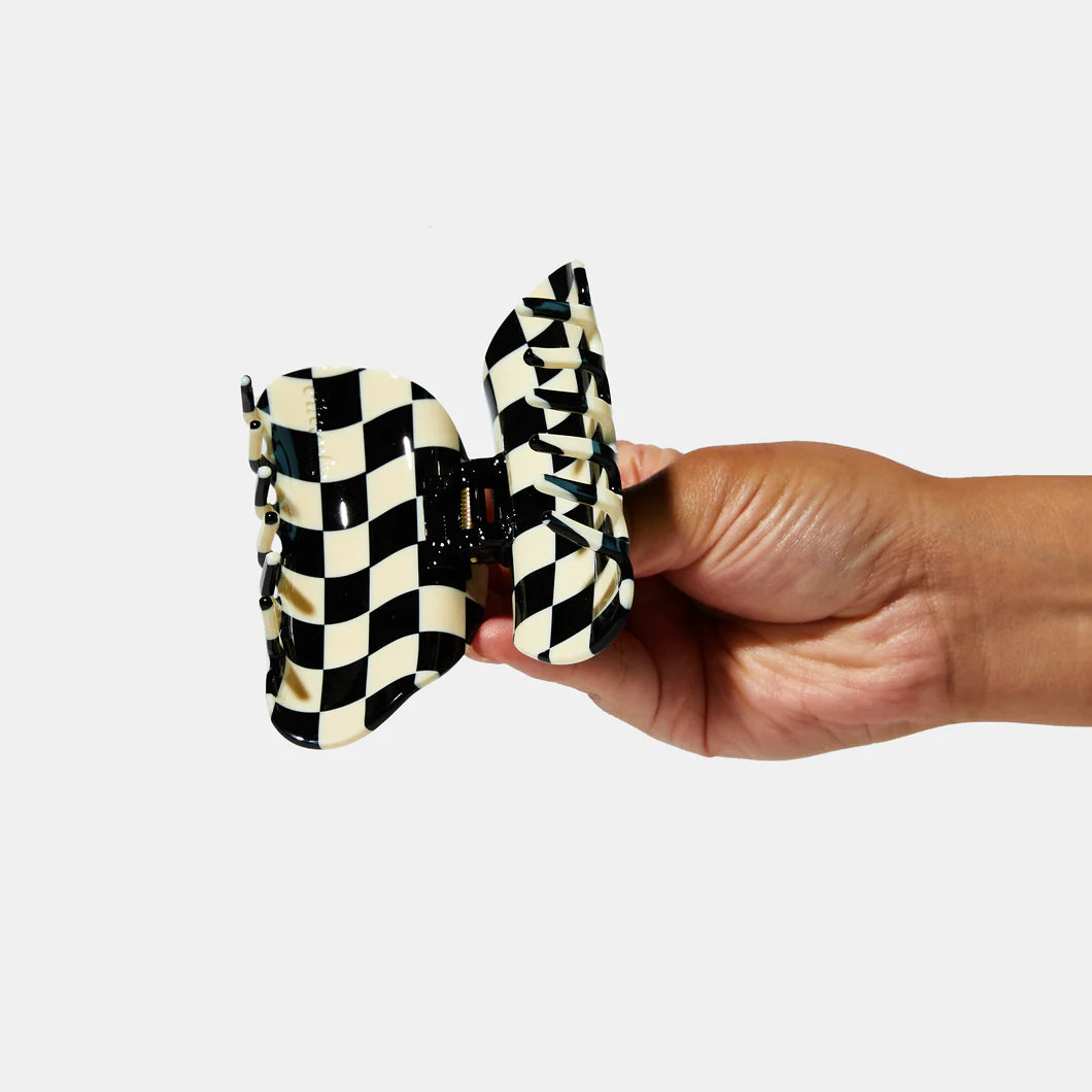 Checker Claw | Black & White