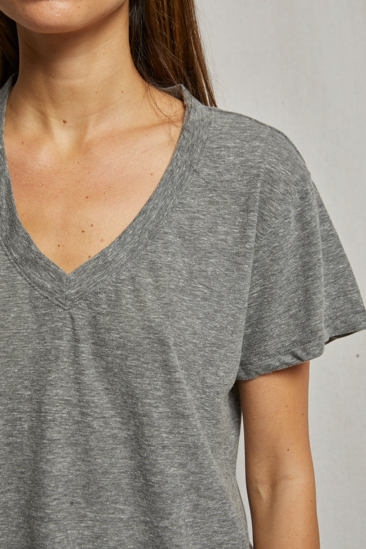 Hendrix cotton boxy v neck tee| Heather Grey