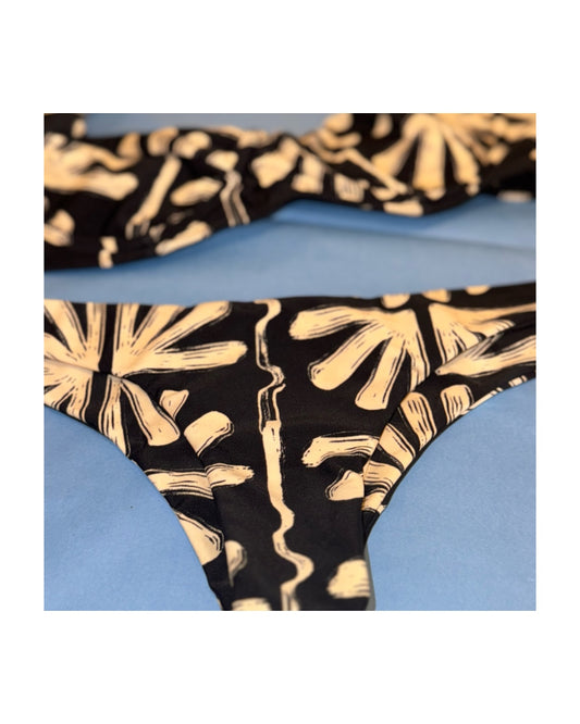 Ocean Bottom | Maria