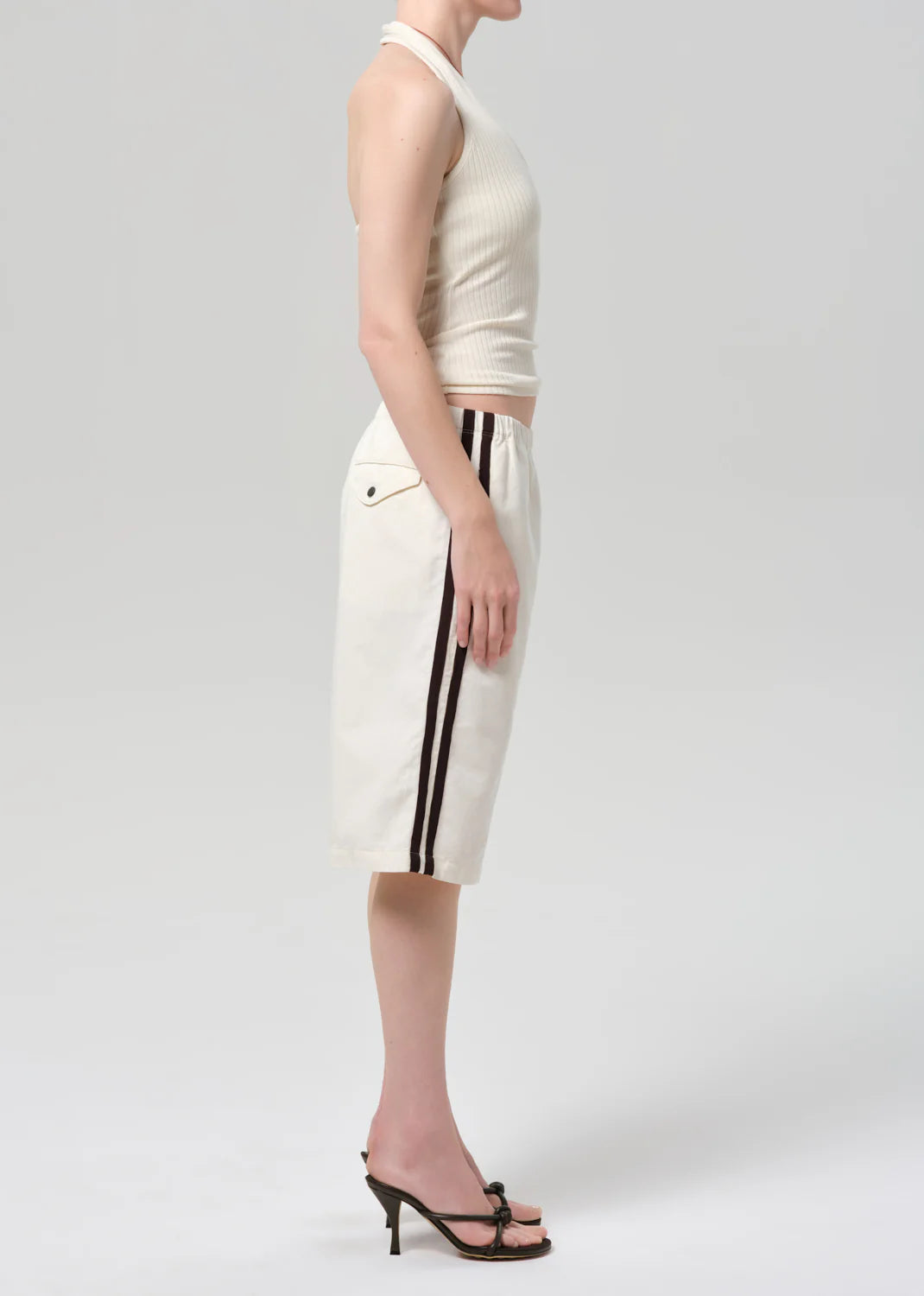Anais Pull On Track Short
In Cream