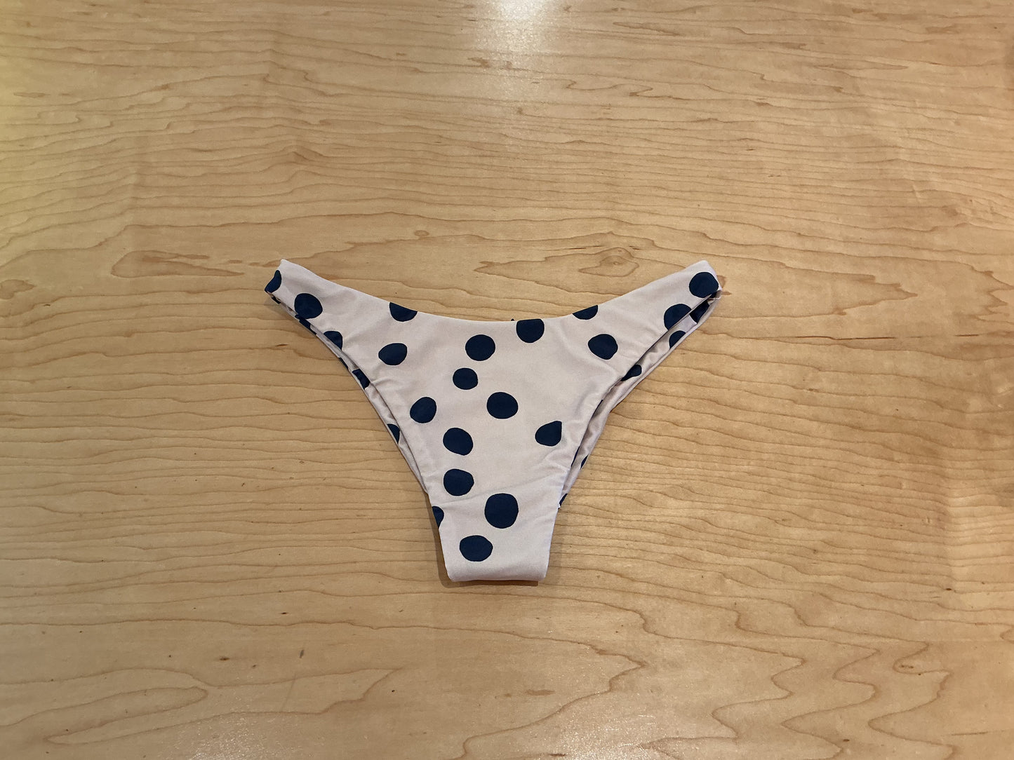 Amalfi Bottom |  Camille Dot