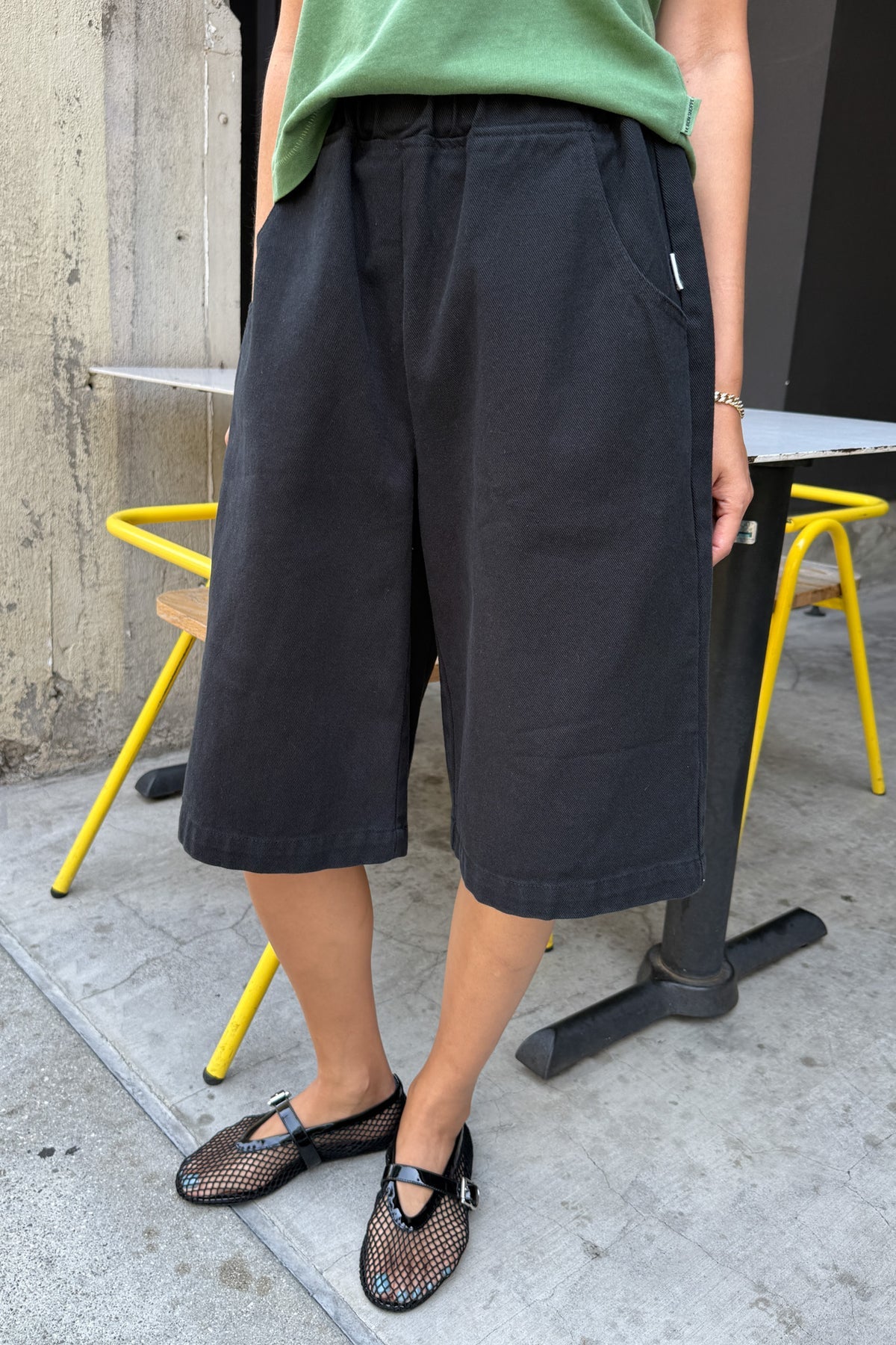LIAM BERMUDA SHORTS - BLACK CANVAS