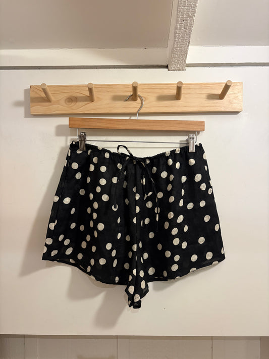 Faye Short | Noir Dot