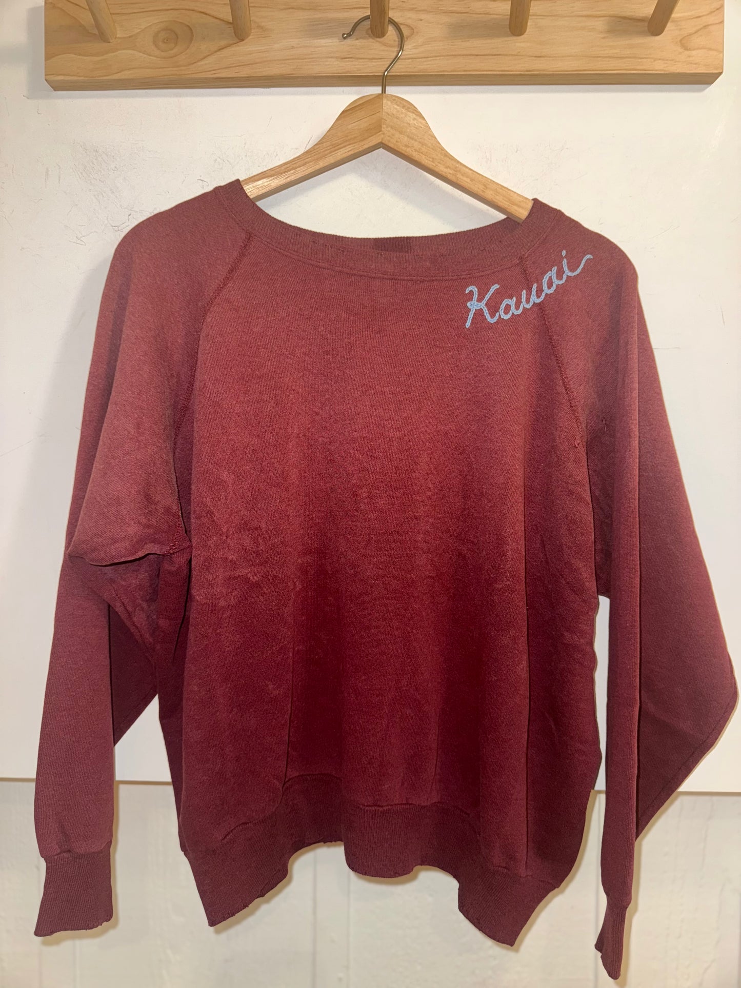 Vintage Kauai Embroidered Sweatshirts | Fall