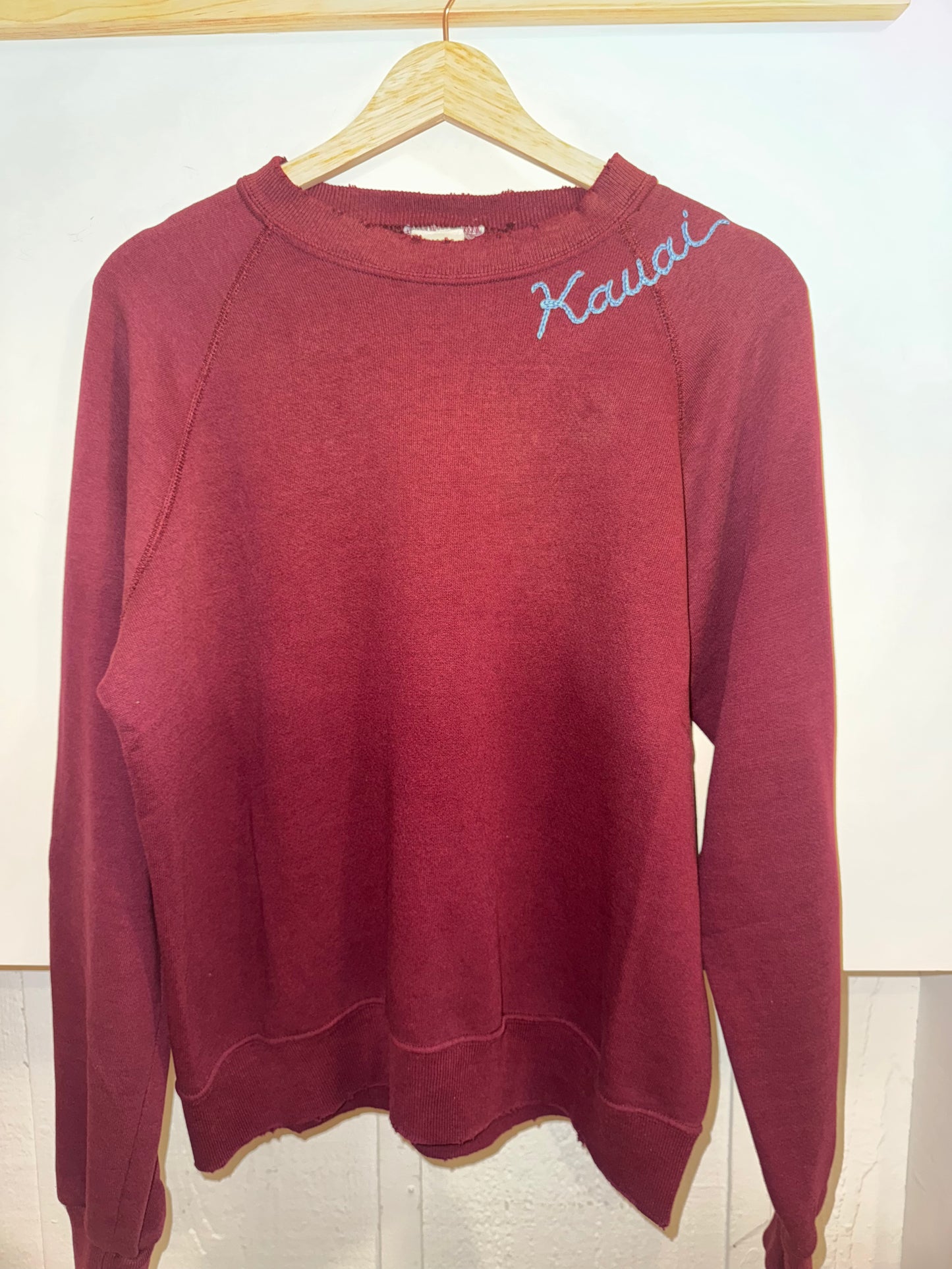 Vintage Kauai Embroidered Sweatshirts | Fall