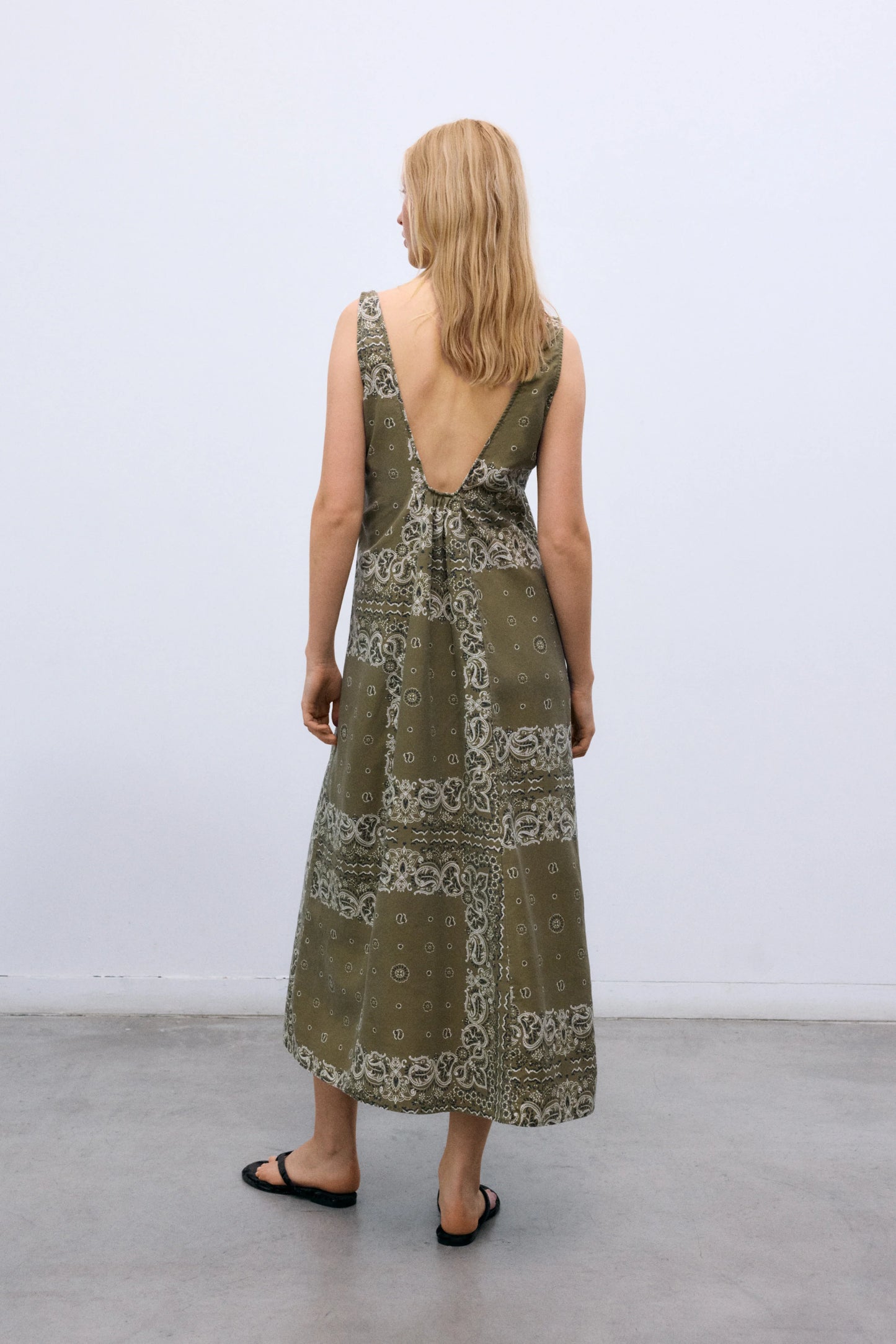 Waterlily Woman Dress Bandana Print
