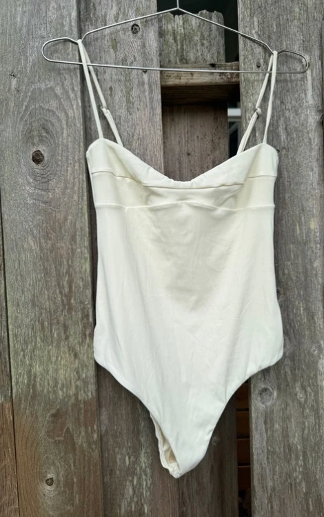Pearl Onepiece | Ivory Rib