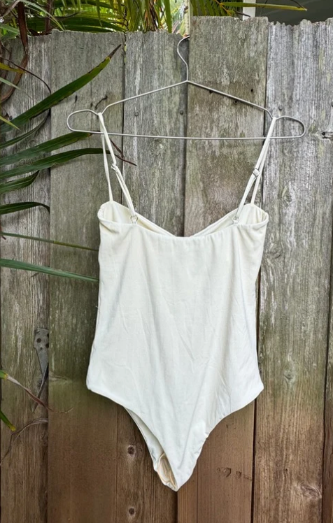 Pearl Onepiece | Ivory Rib