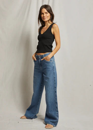 Maria rib v-neck tank |  True Black